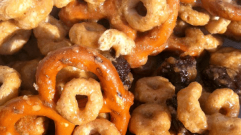 Cheerios Sweet and Salty Snack Mix