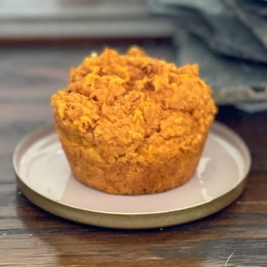 yellow cake mix pumpkin muffin