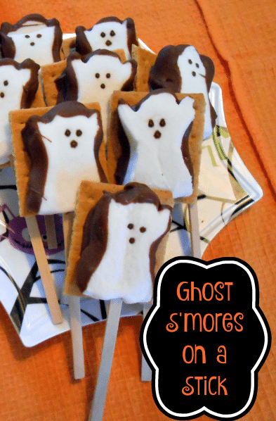 hostly Halloween S'mores Recipe