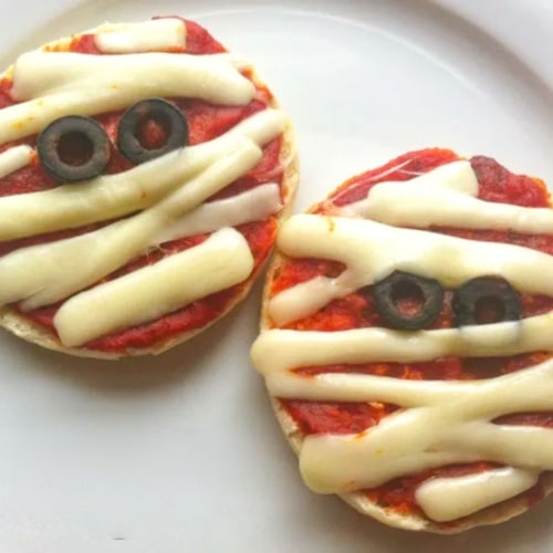 Fun Halloween Recipe: Mummy Pizzas - Thrifty Jinxy