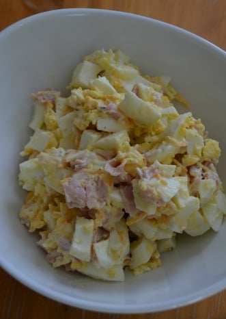 Cheesy Ham and Egg Sandwiches Recipe - Thrifty Jinxy