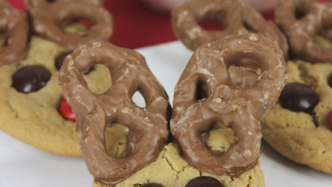 Peanut Butter Pretzel Reindeer Cookies