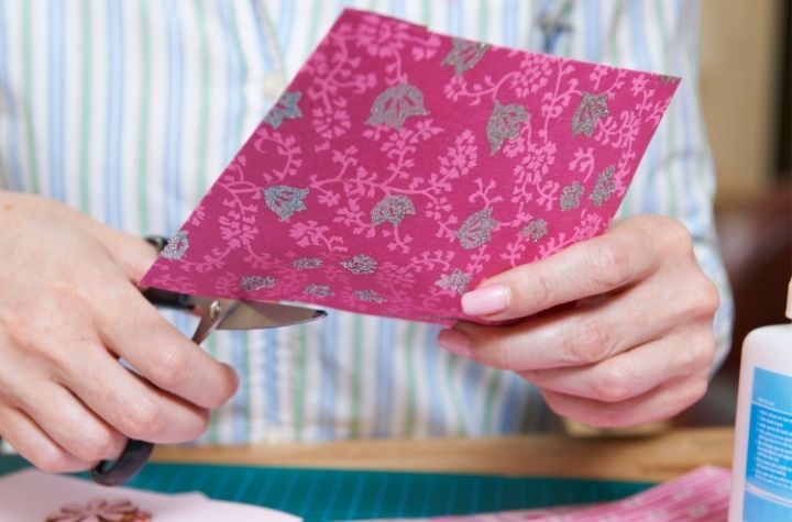 making paper bow with scrapbook paper