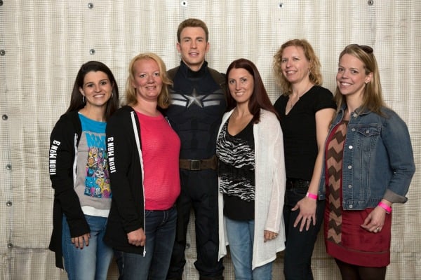 Chris Evans with Bloggers on Set of CAPTAIN AMERICA: THE WINTER SOLDIER