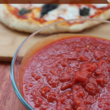 Easy Homemade Pizza Sauce Recipe