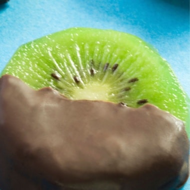 chocolate covered kiwi pops