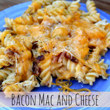 Bacon Macaroni and Cheese on blue plate