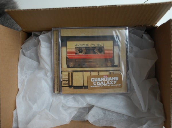 Sony Walkman Gift Box Loading