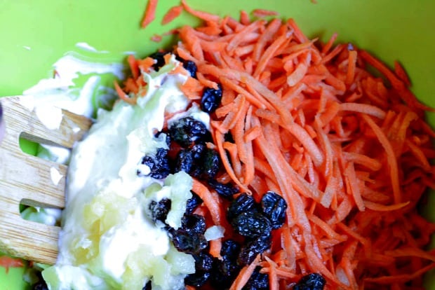 salad with Carrots and Raisins Process