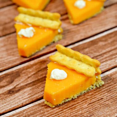 Pumpkin Pie Cheese and Crackers Appetizer