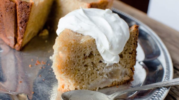 Slow Cooker Butter Pecan Pear Cake