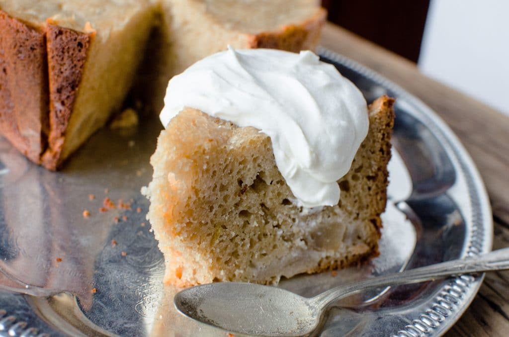 Slow Cooker Butter Pecan Pear Cake