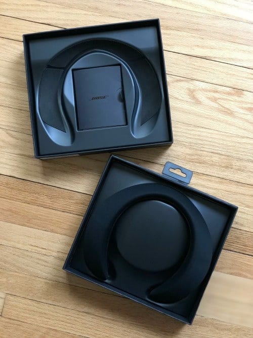 BOSE SOUNDWEAR COMPANION SPEAKER 新品カバー付 - ヘッドホン