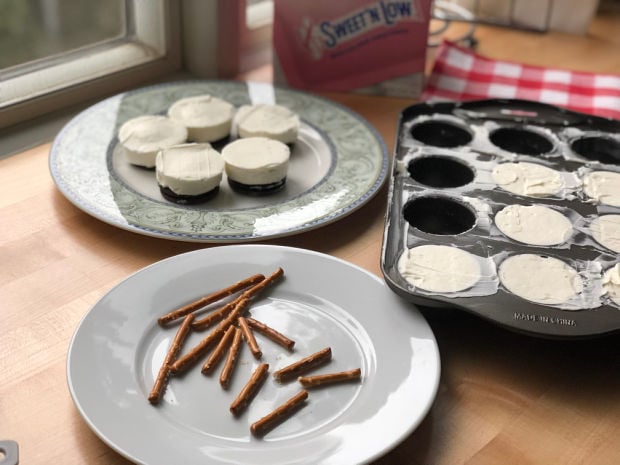 Making Mini Cheesecakes
