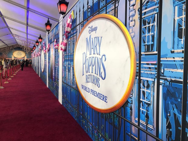 Mary poppins returns store red carpet premiere