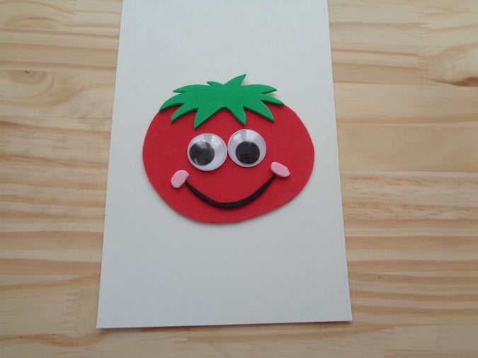 tomato face made with craft foam and google eyes