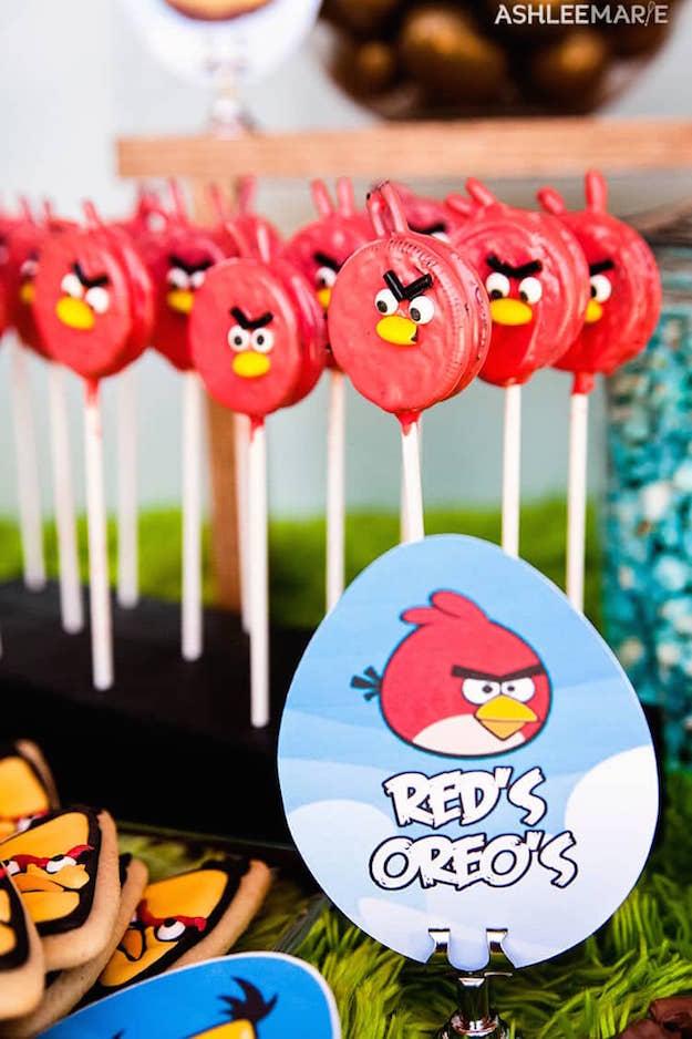 Angry Birds Oreo Pops