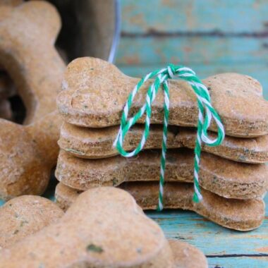 cropped-Homemade-Dog-Biscuits-.jpeg