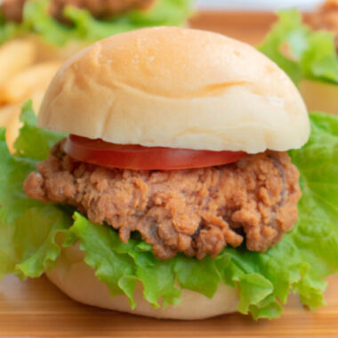 cropped-Crispy-Fried-Chicken-Sandwich-Recipe-horizontal-1.jpg