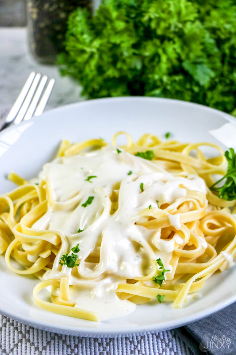 Copycat Olive Garden Alfredo Sauce Recipe: Creamy and Delicious ...