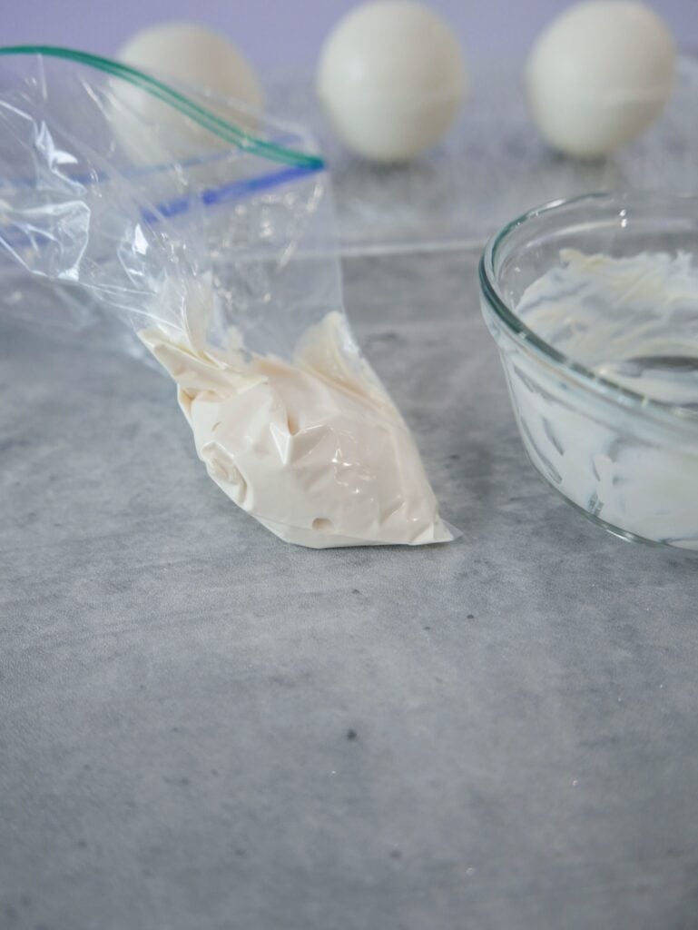 melted white chocolate in zip-top bag 