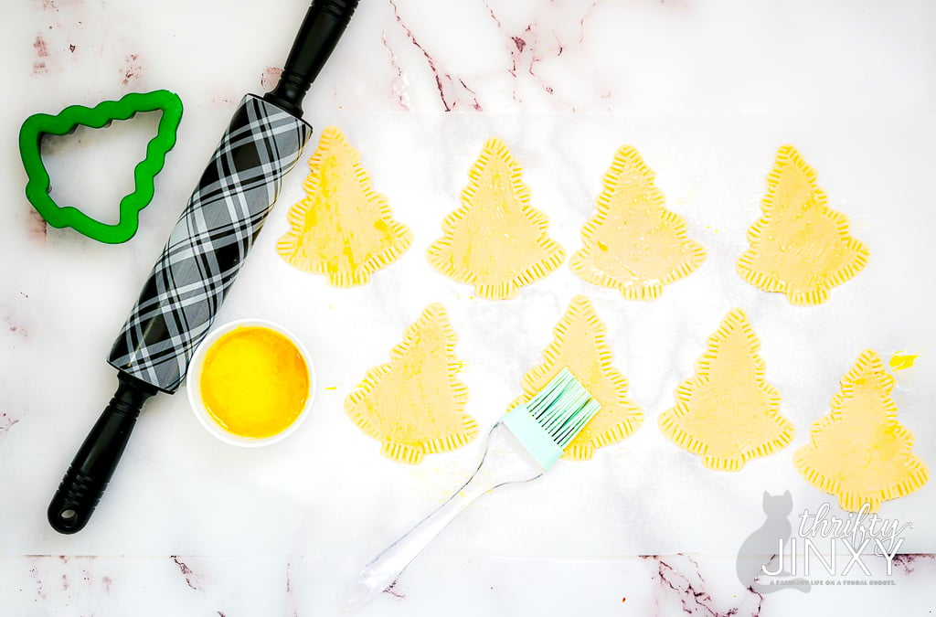 Forming Air Fryer Christmas Tree Hand Pies