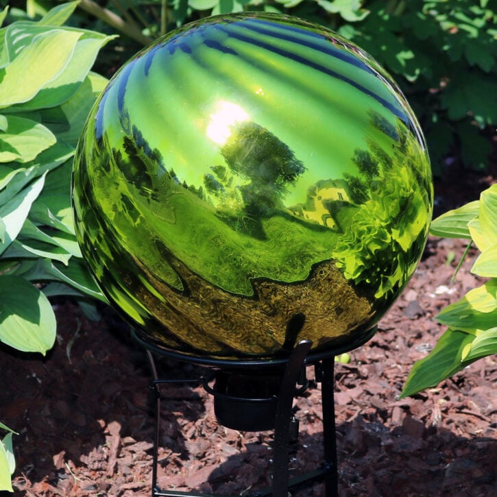 Sunnydaze Green Rippled Mirrored Surface Gazing Globe Ball