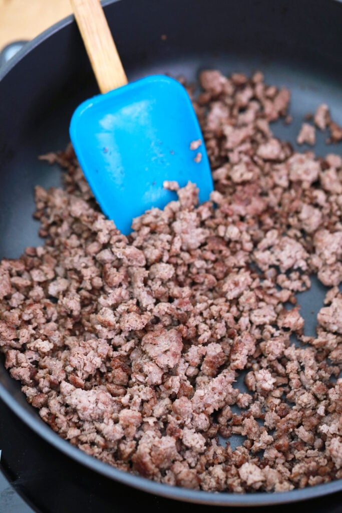 browning ground beef in frying pan