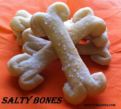 salty bones halloween breadstics