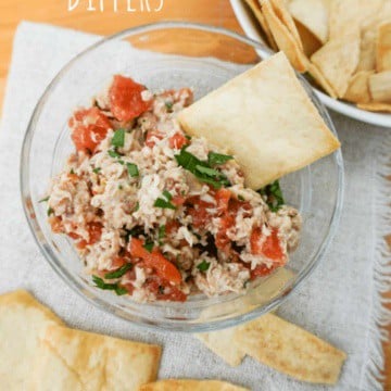 Tuna Tomato Dippers served with Pita chips