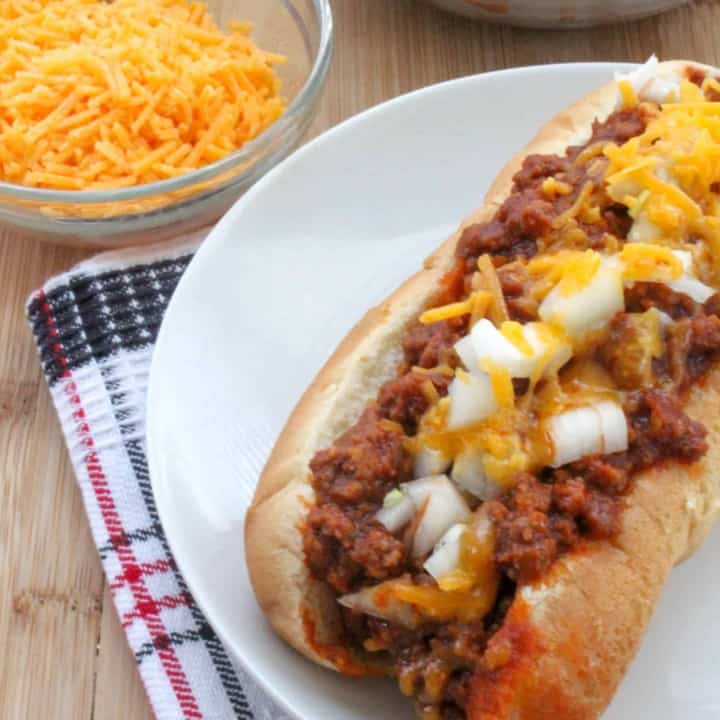Ultimate Chili Cheese Dog Recipe - Thrifty Jinxy