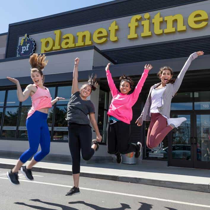 Teens at Planet Fitness with Free Summer Pass