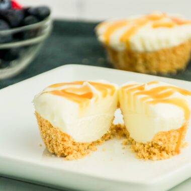 Mini No Bake Cheesecake.