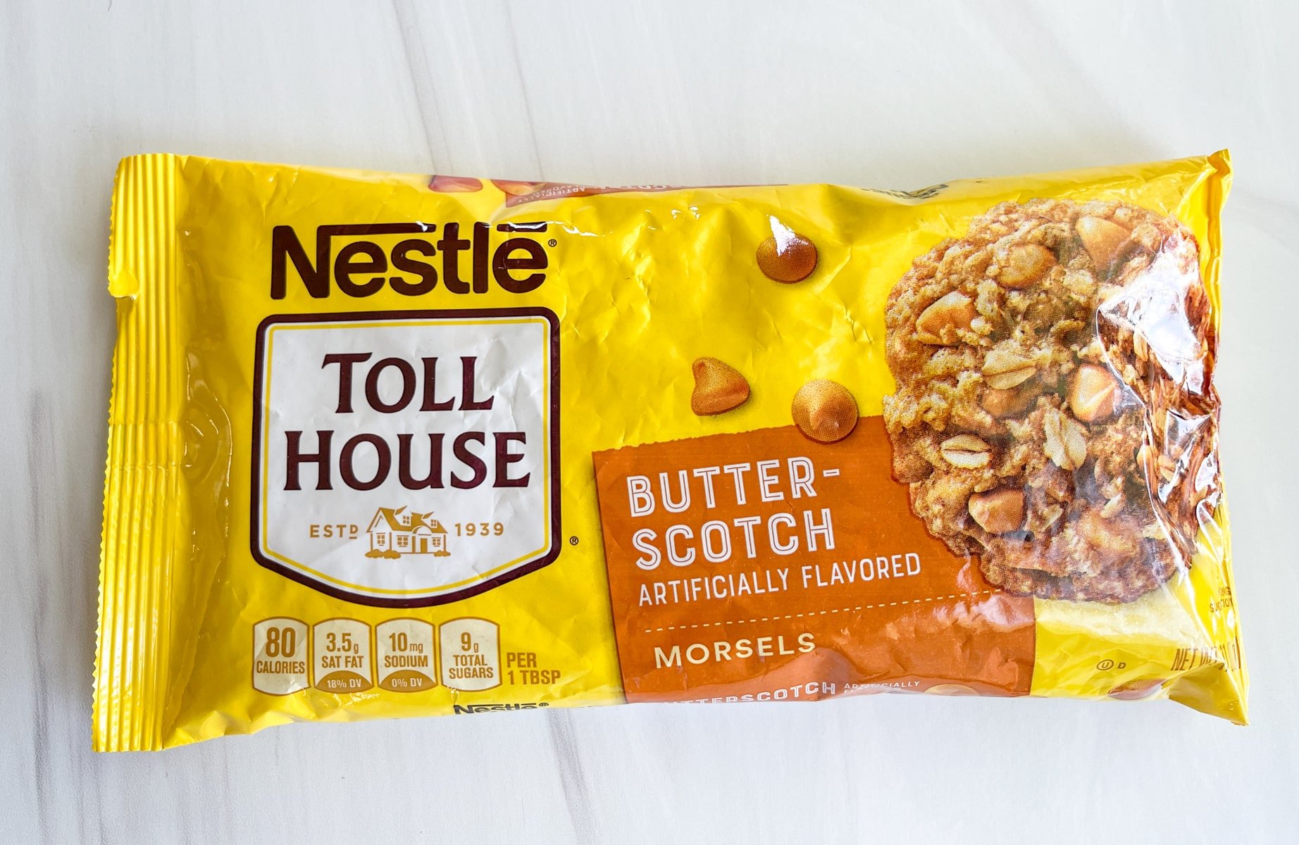 Bag of Nestle Toll House Butterscotch Chips.
