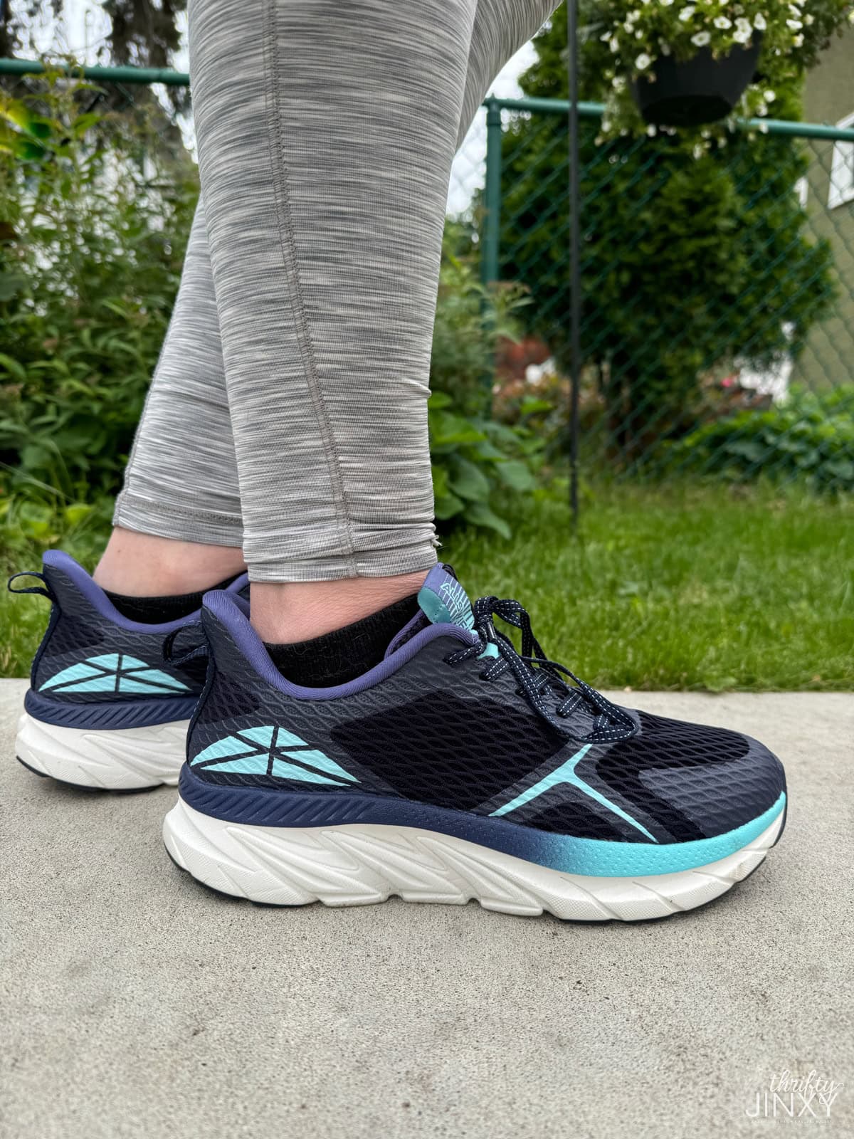 Allswift Women's Mesh Athleisure Sneakers.