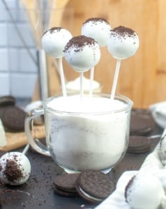 Copycat Starbucks Cookies and Cream Cake Pops.