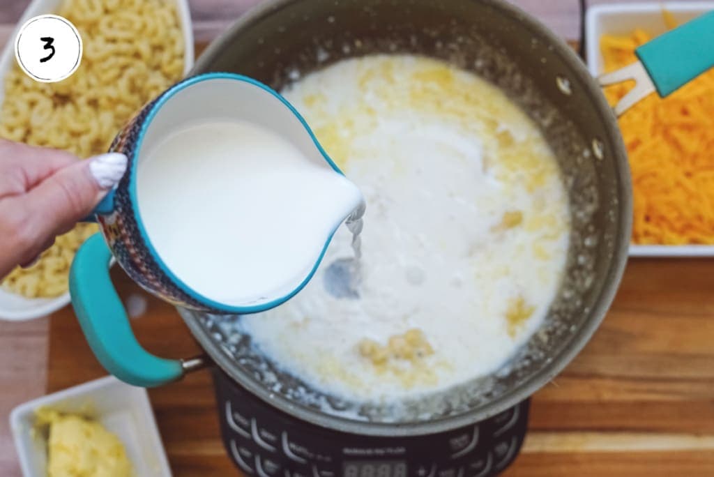 Cheesy Baked Mac and Cheese: The Ultimate Comfort Food - Thrifty Jinxy