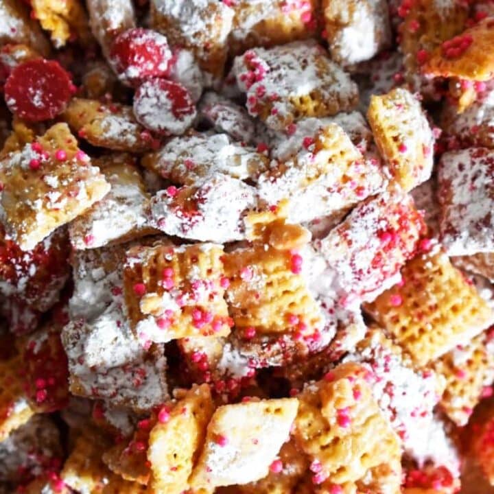 Valentine Peanut Butter Puppy Chow Recipe