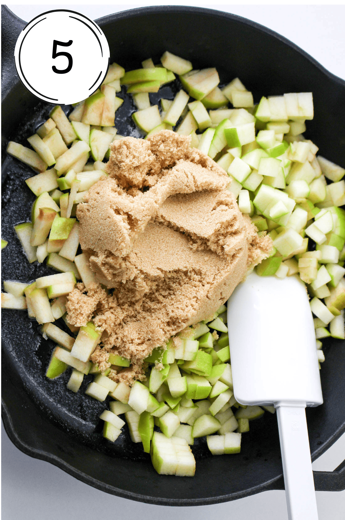 Preparation photo for Step 5 apple pie cupcakes