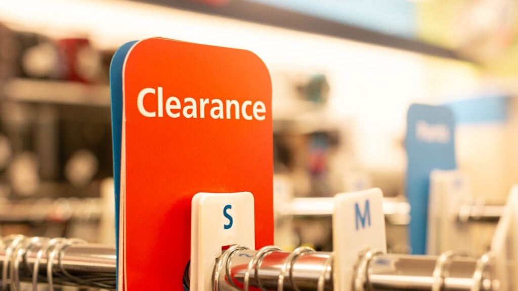 10 clearance rack tricks that saved me hundreds - Thrifty Jinxy