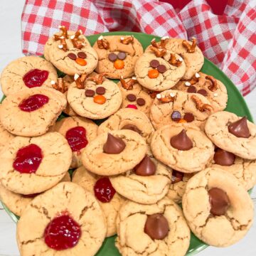 Christmas Peanut Butter Cookies Three Ways Table.
