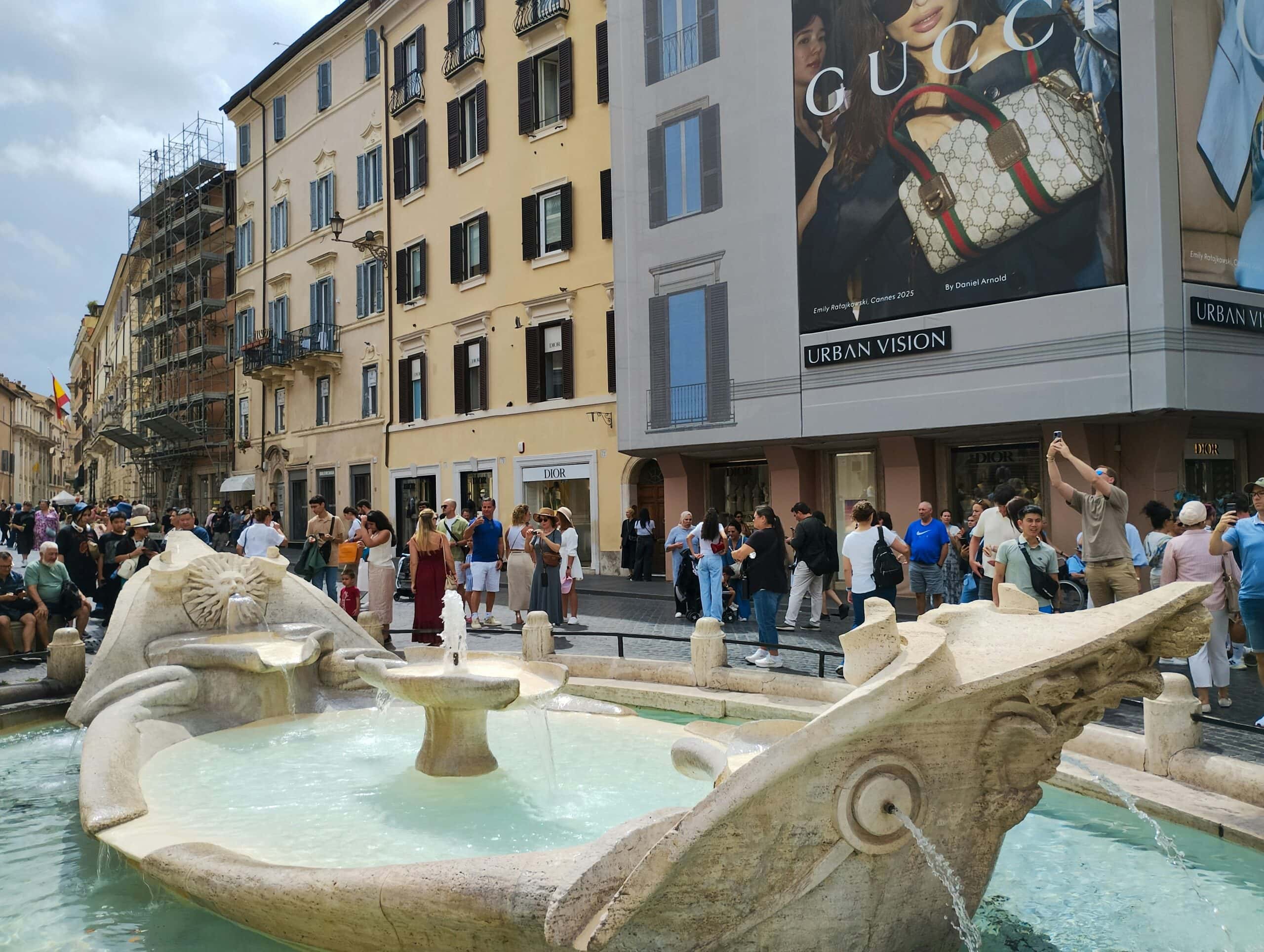 tourists flocking the fountain attraction