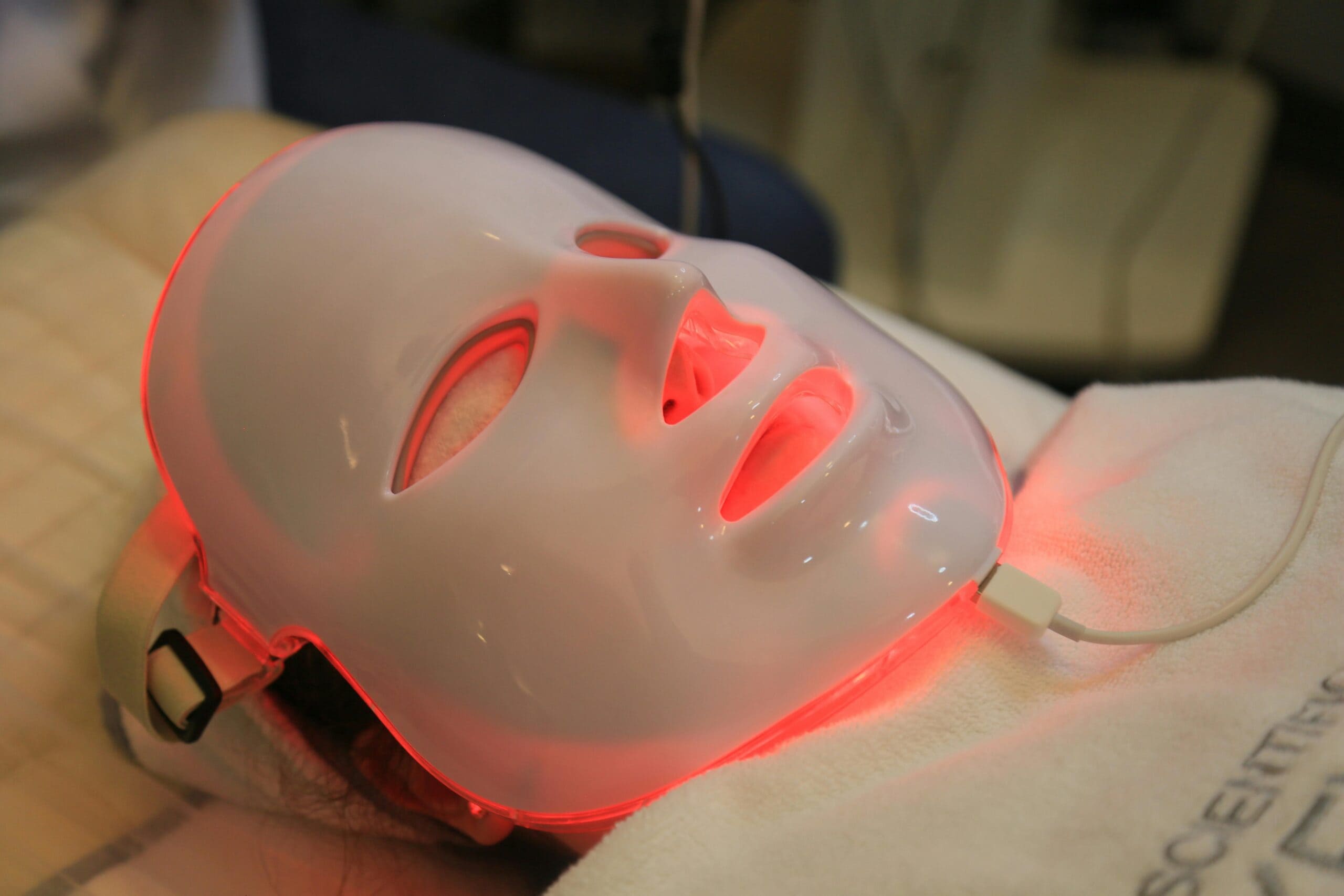 red light mask procedure